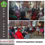 Diskusi tentang pengelolaan sampah pada unit usaha BUMDesa, di ruang rapat perusahaan umum Daerah Dharma Santhika, Kab. Tabanan